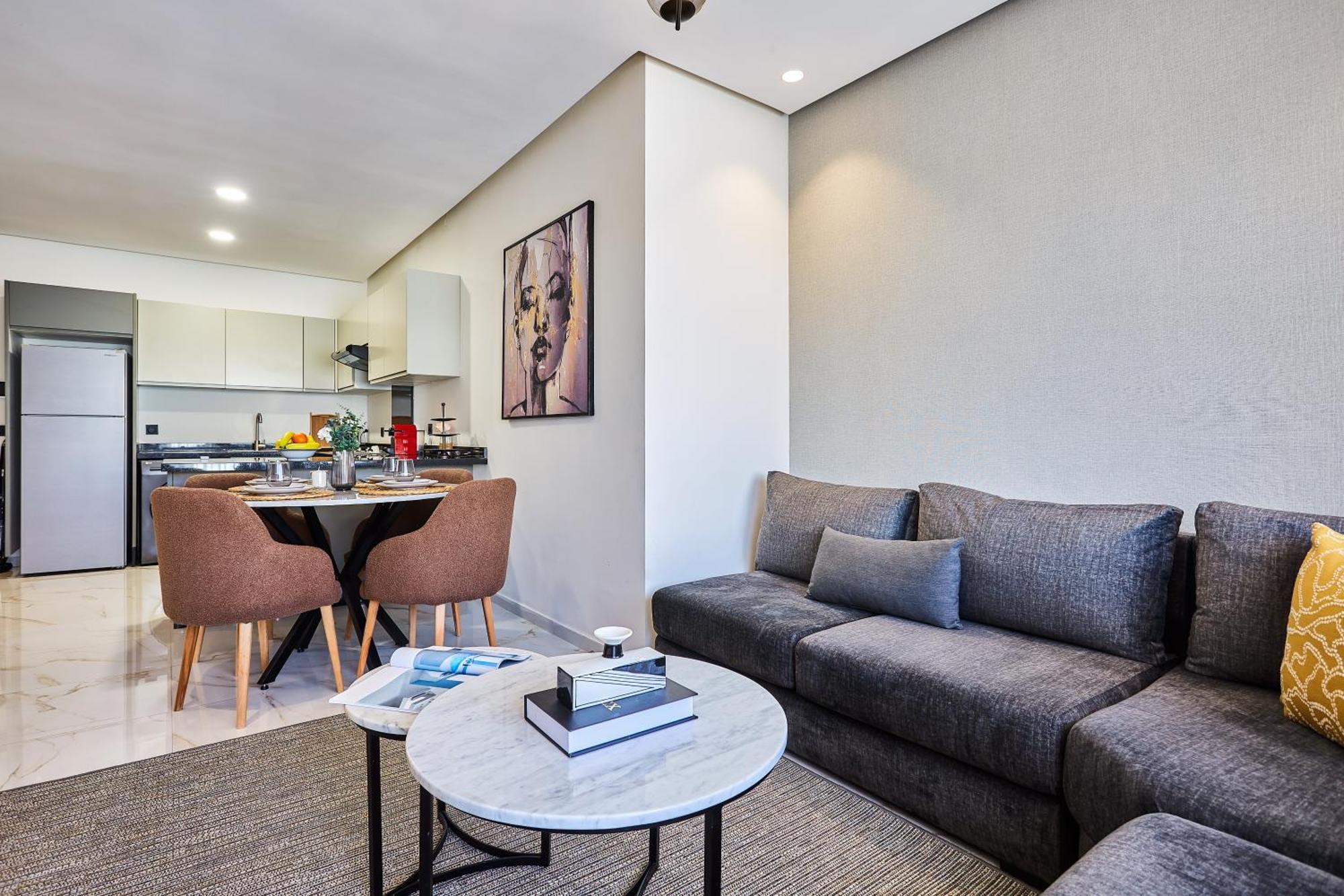 Ferienwohnung Sleek And Modern 2-Bed Unit In Downtown Casa Casablanca Exterior foto