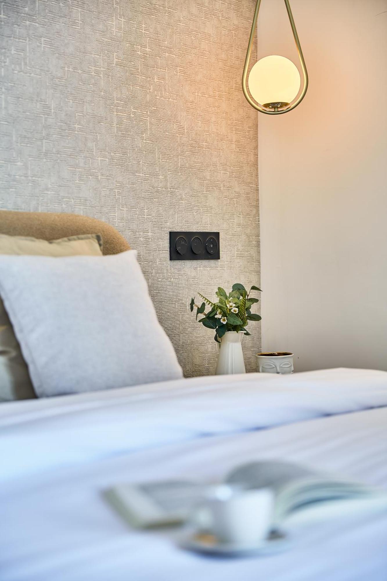 Ferienwohnung Sleek And Modern 2-Bed Unit In Downtown Casa Casablanca Exterior foto